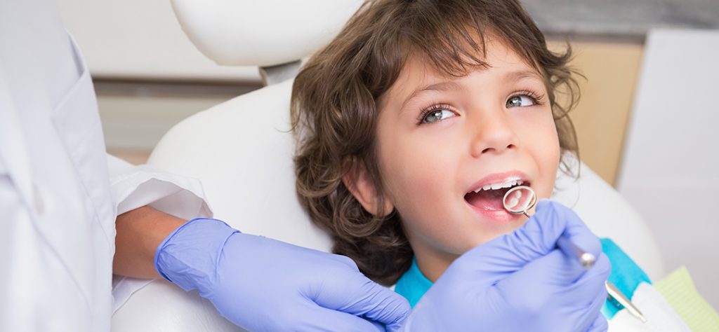visitar dentista periodicamente Gingivitis en niños